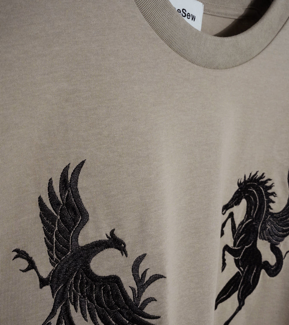 【PRE ORDER】THE PARADE TEE
