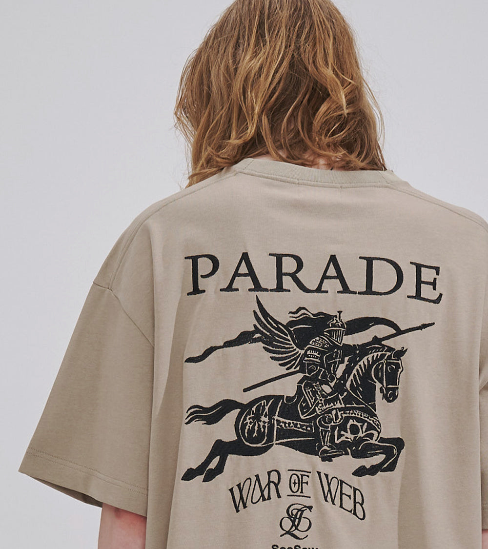 THE PARADE TEE