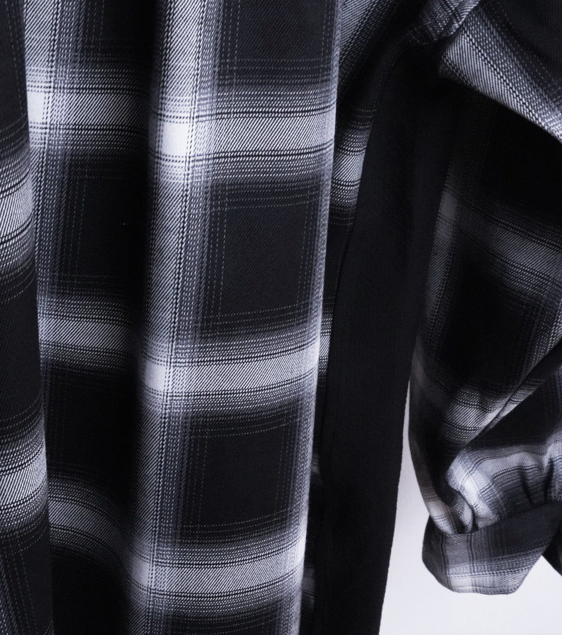 【25AW先行予約】SOLID CHECK OVER SHIRTS