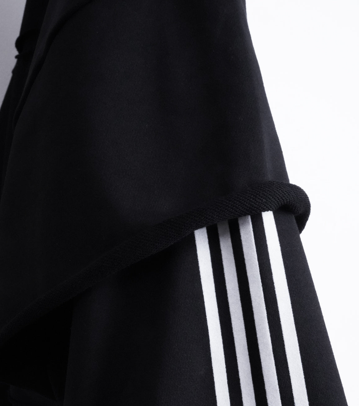 【25AW先行予約】LAYERD DAMAGE SWEAT
