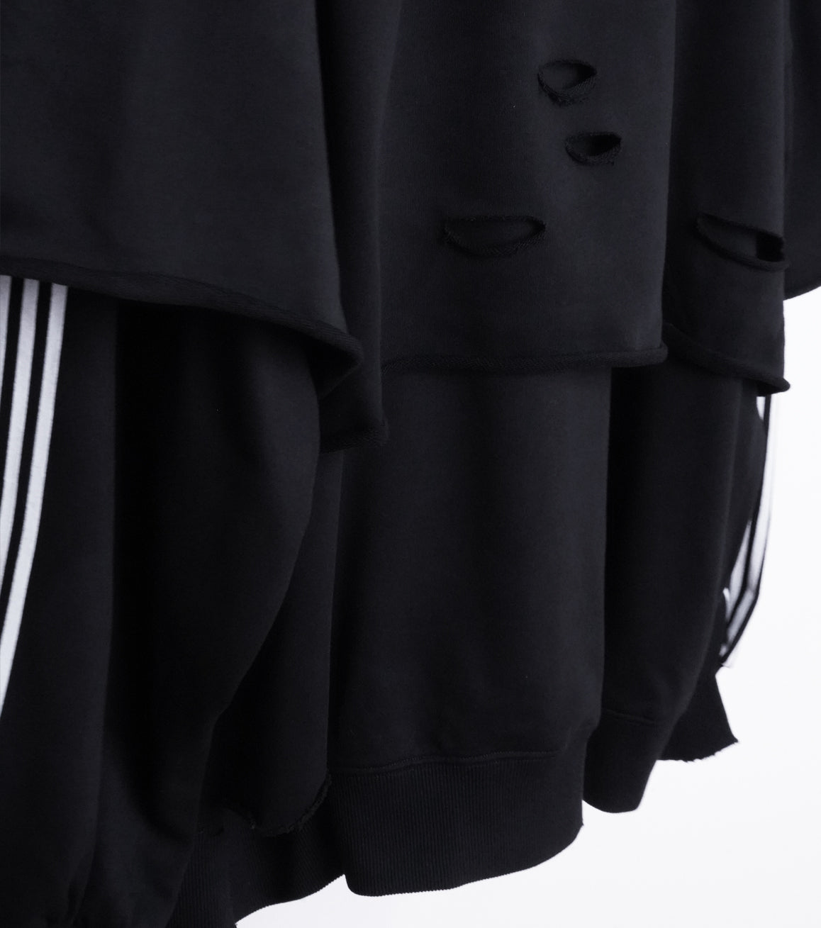 【25AW先行予約】LAYERD DAMAGE SWEAT