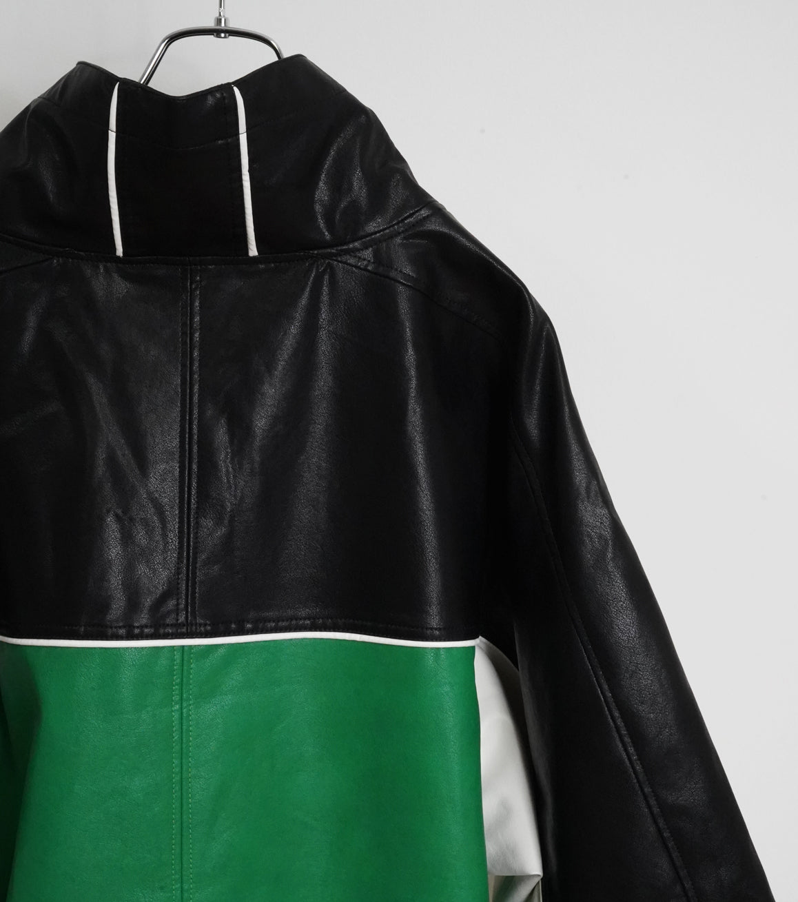 【25AW先行予約】SYNTH-LETHER PIPING JACKET