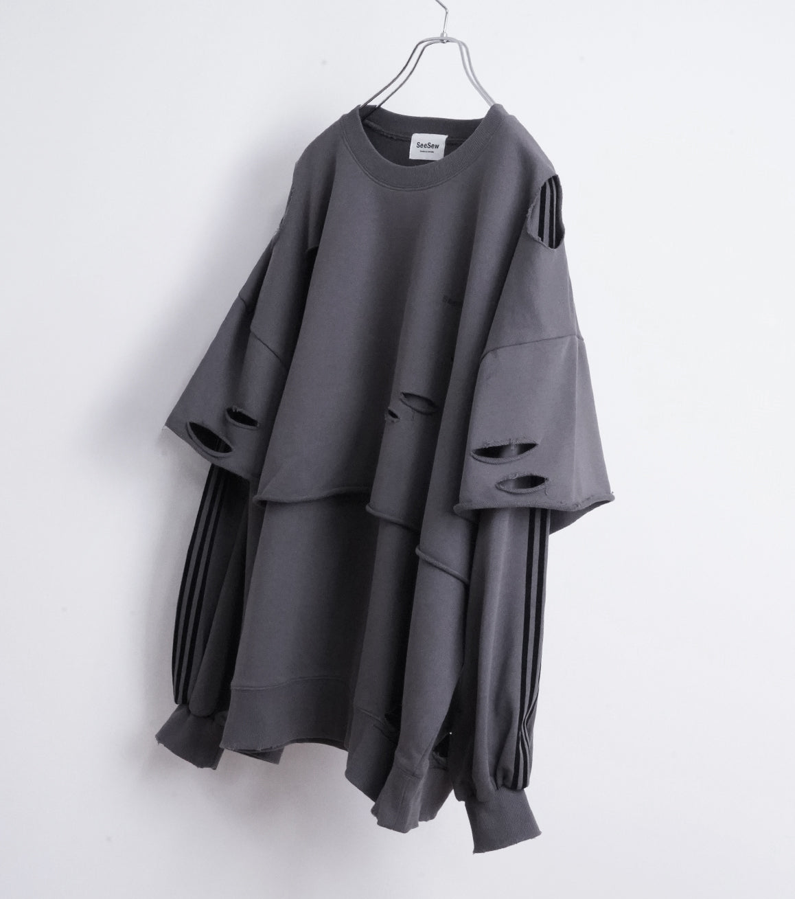 【25AW先行予約】LAYERD DAMAGE SWEAT