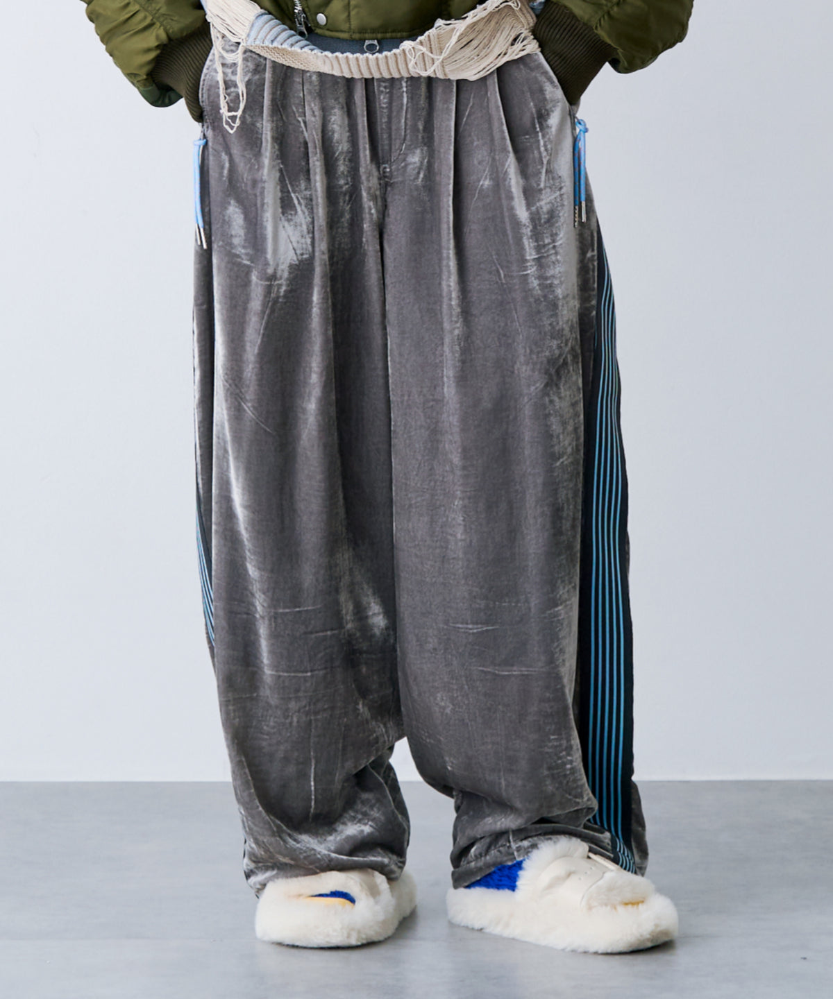VELVET LINE PANTS