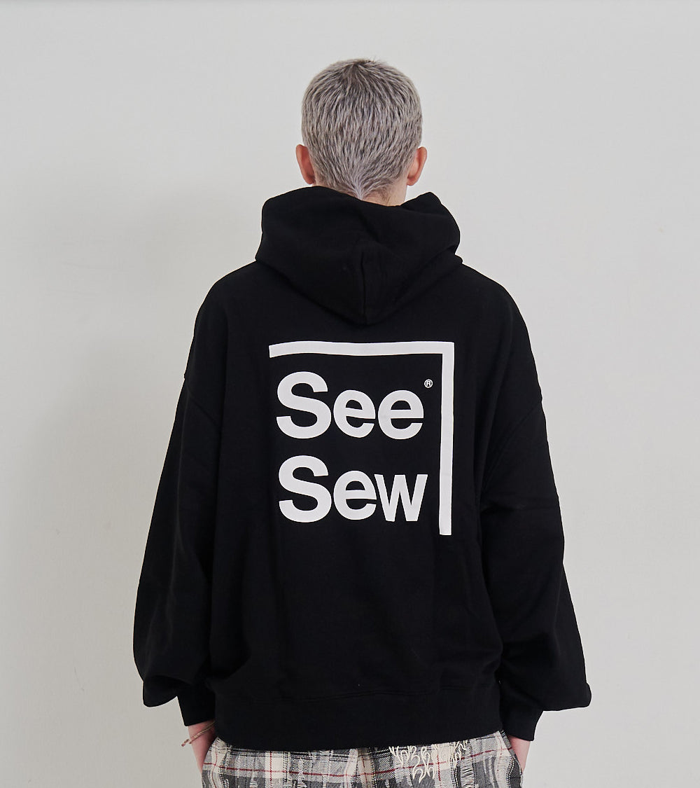 BOX LOGO HOODIE