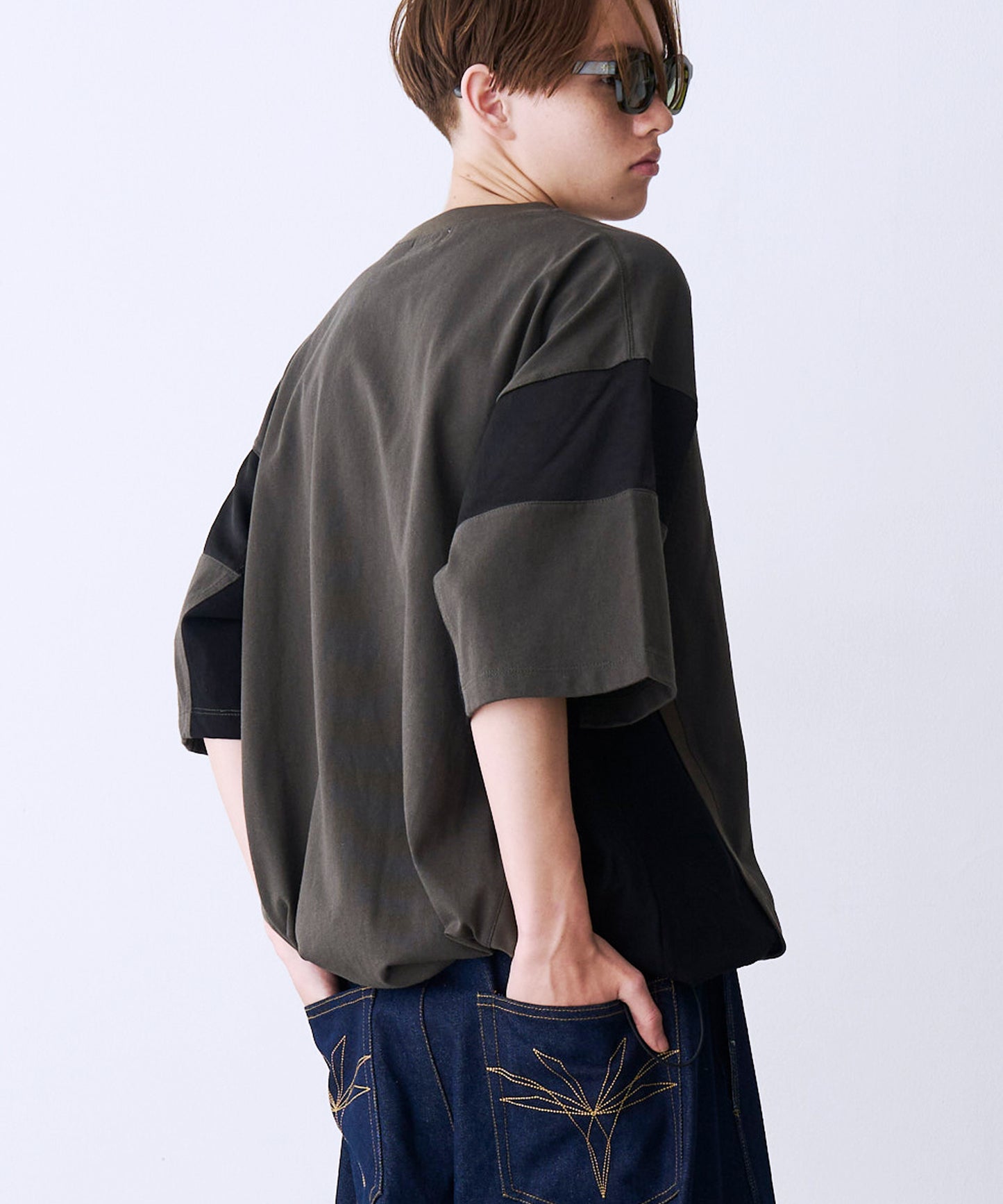 SATIN MIX BLOCK TEE