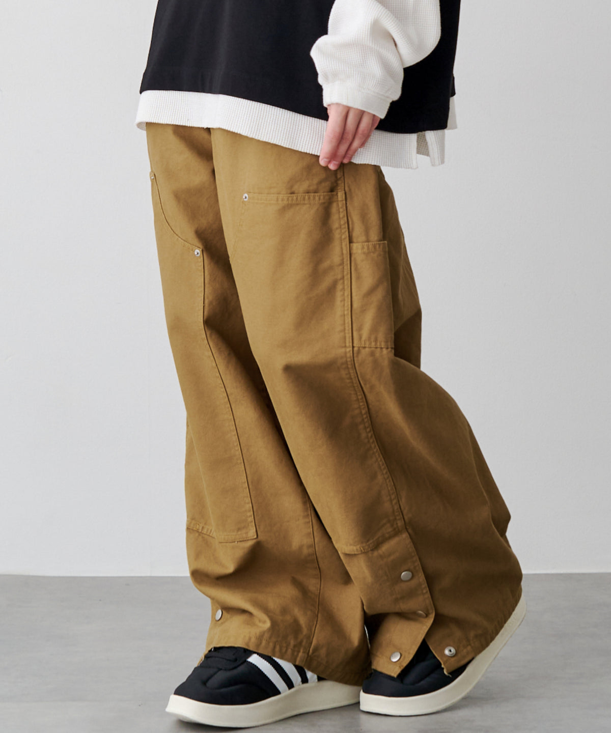 DOUBLE KNEE CURVE PANTS