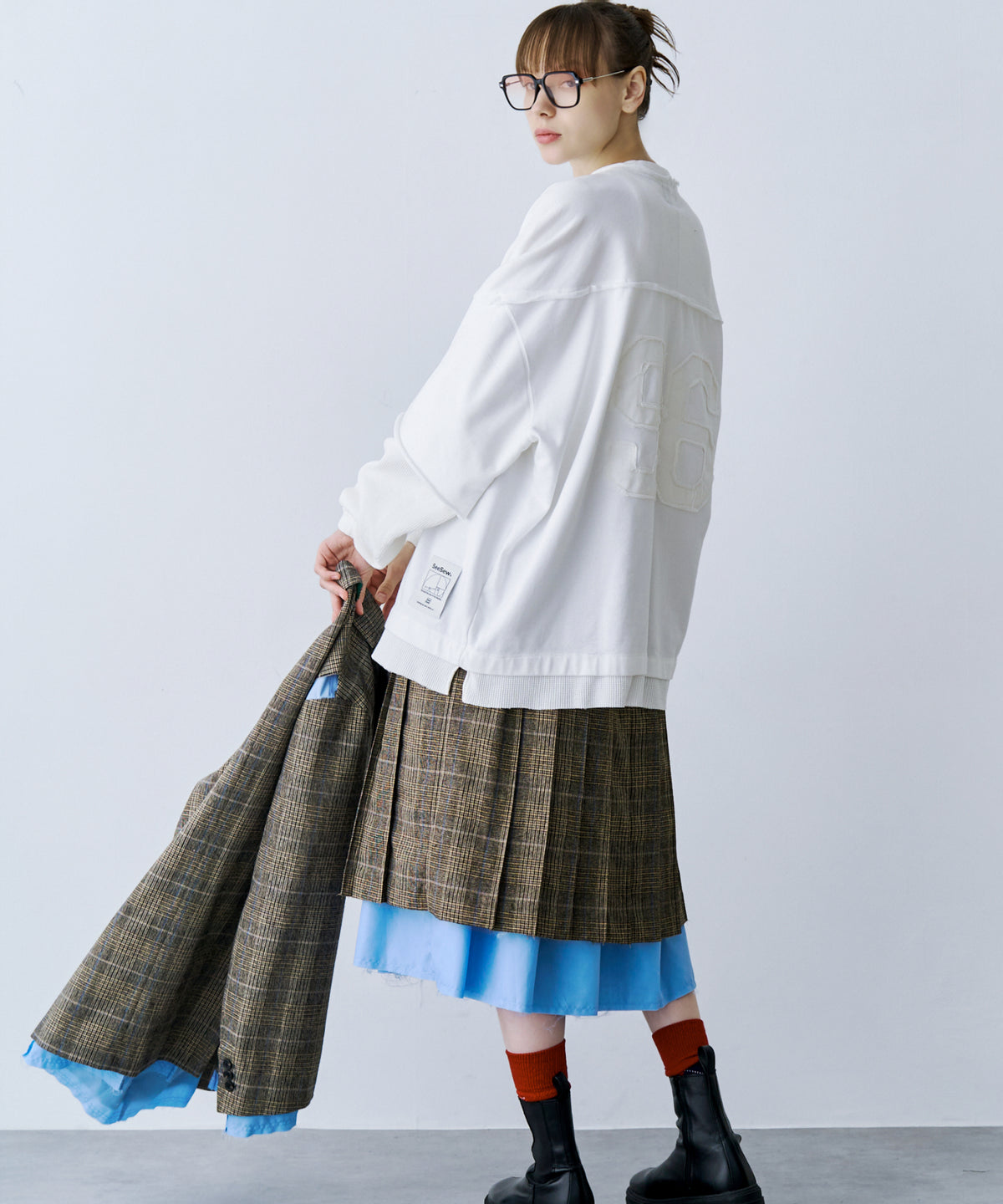 LAYERED PLEATS WRAP SKIRT