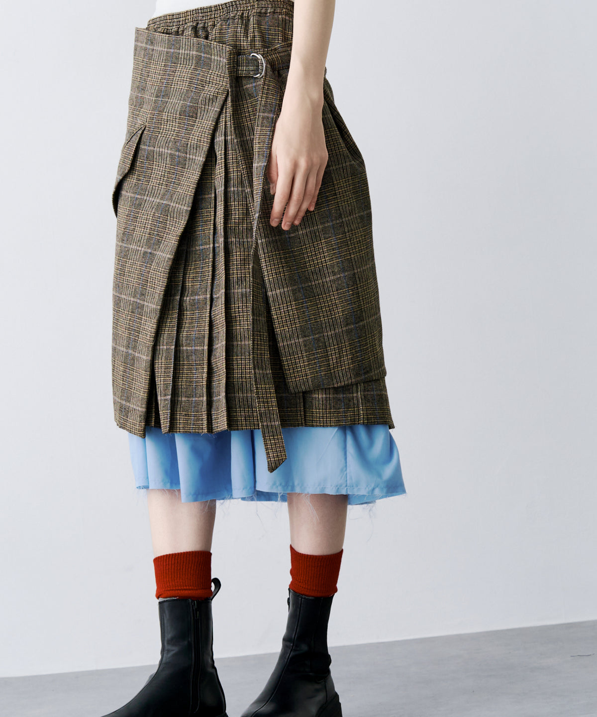 LAYERED PLEATS WRAP SKIRT