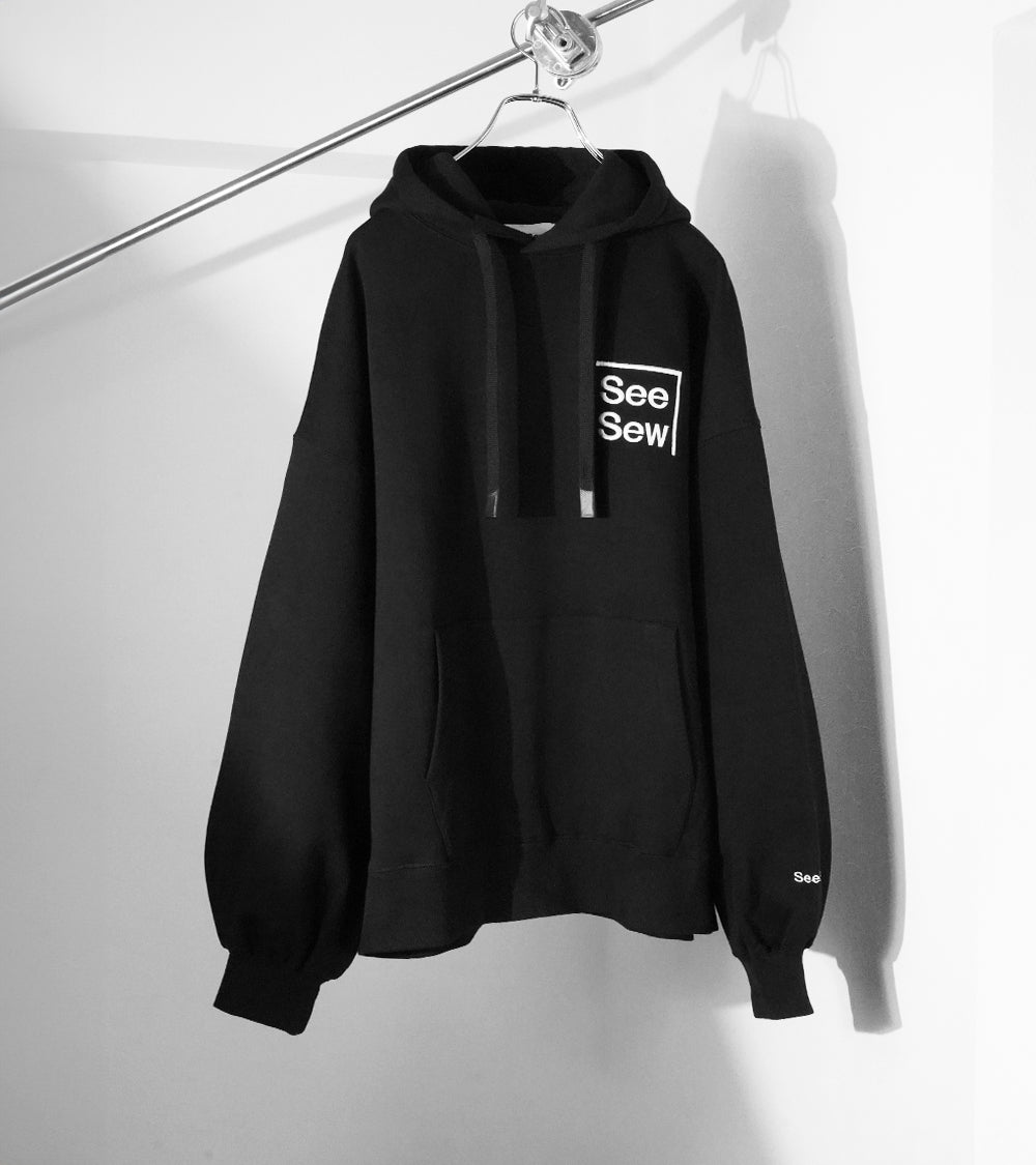 BOX LOGO HOODIE