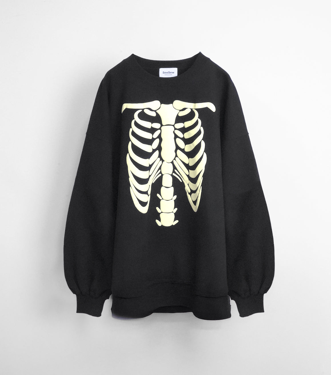 【25AW先行予約】BORN LUMINOUS SWEAT