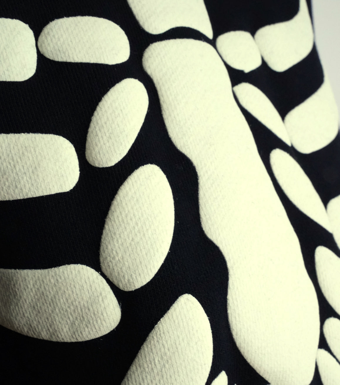 【25AW先行予約】BORN LUMINOUS SWEAT
