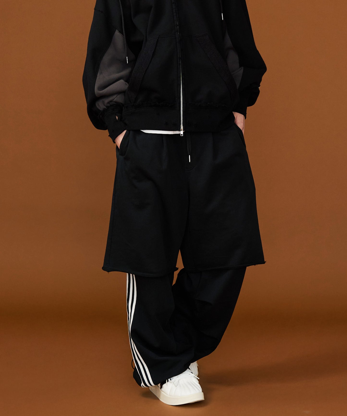 【予約商品】LAYERD SWEAT PANTS