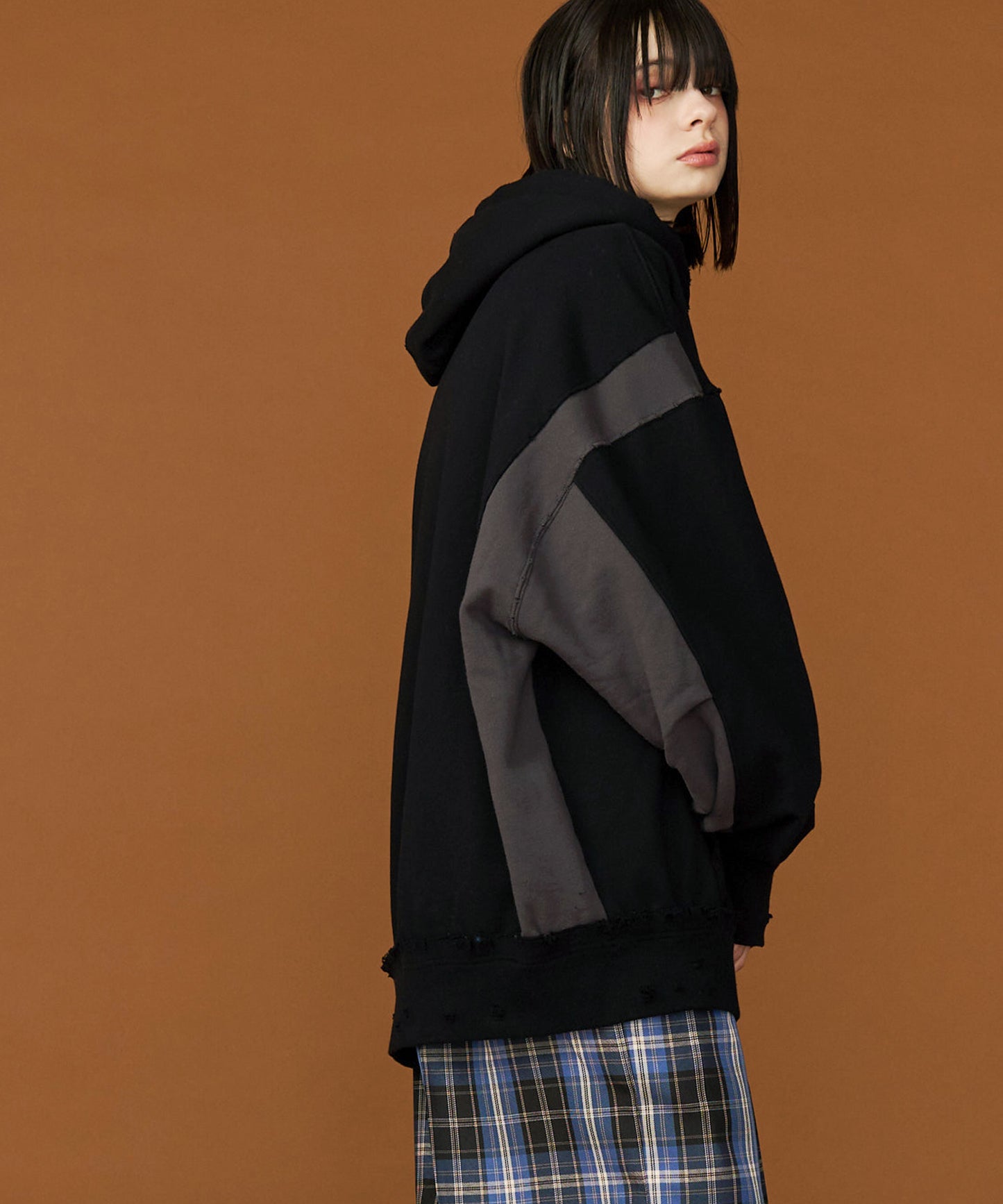 【予約商品】DAMAGE DESIGN ZIP HOODIE