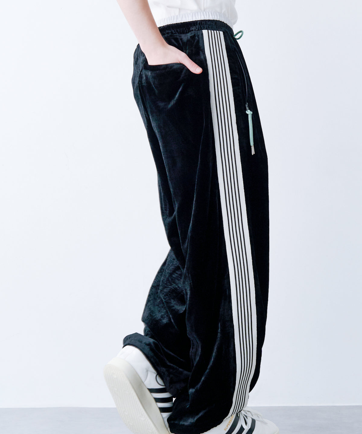 VELVET LINE PANTS