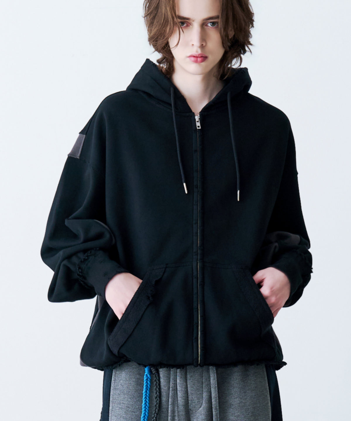 DAMAGE DESIGN ZIP HOODIE