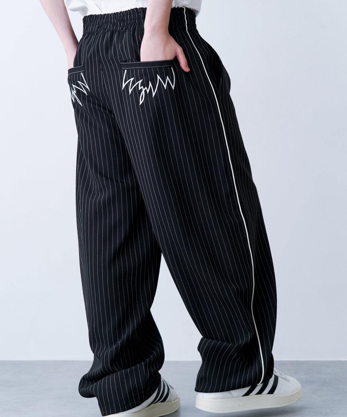 STRIPE MARKED PANTS