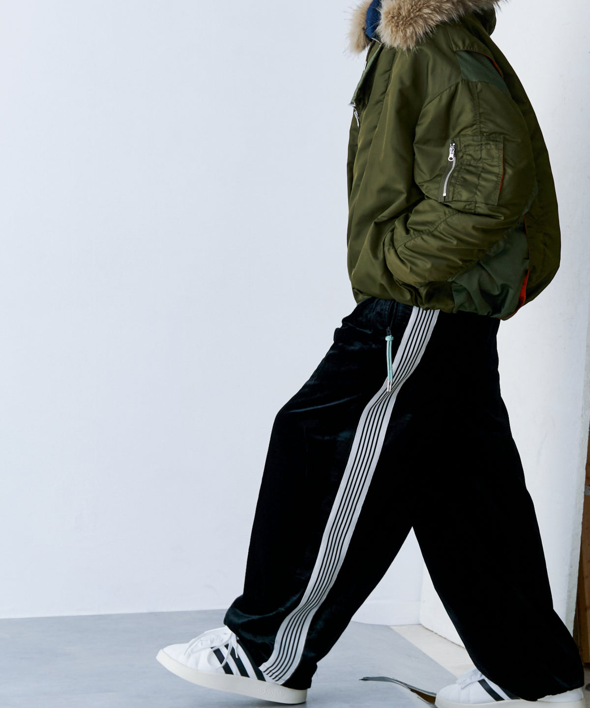 VELVET LINE PANTS