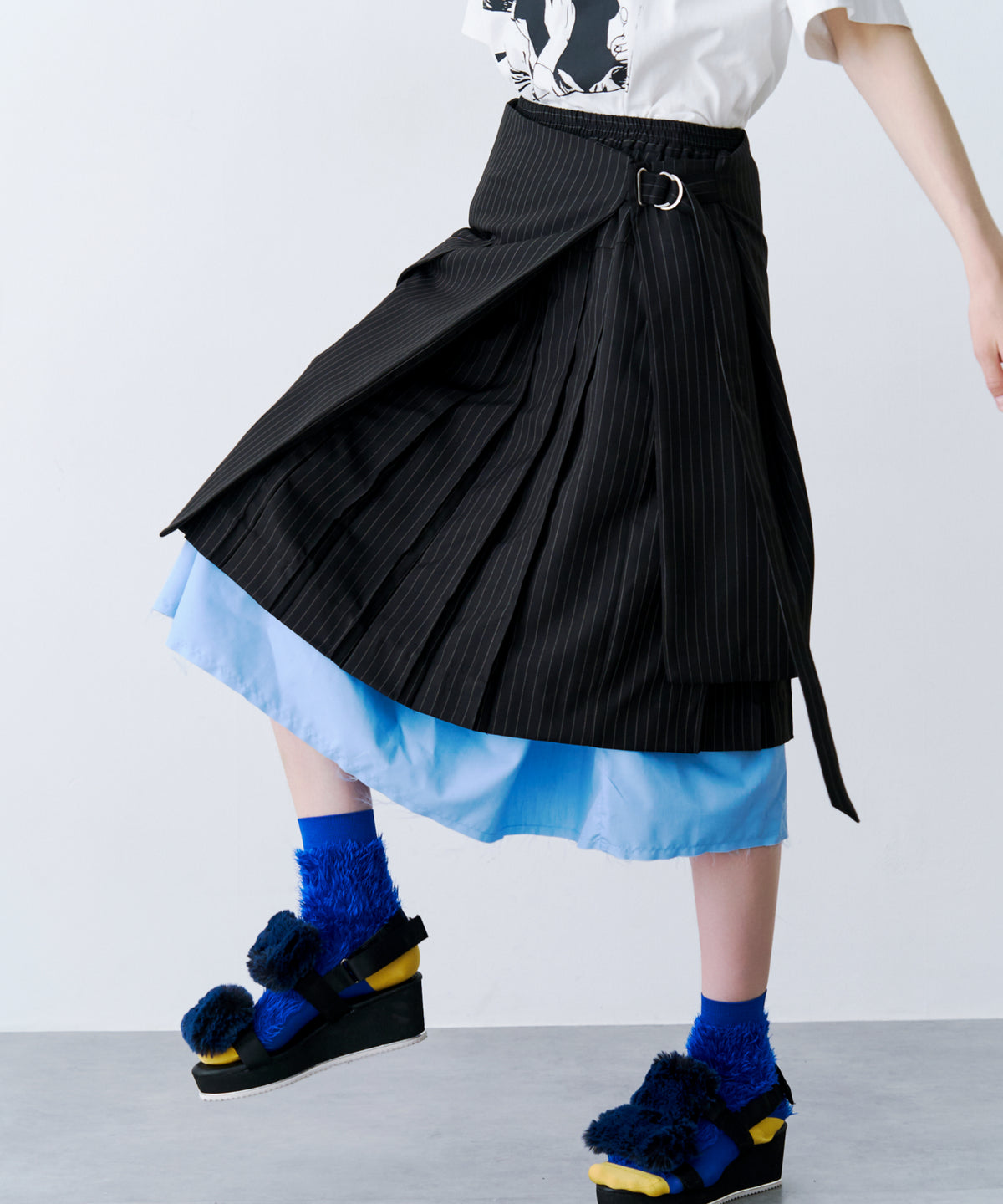 LAYERED PLEATS WRAP SKIRT