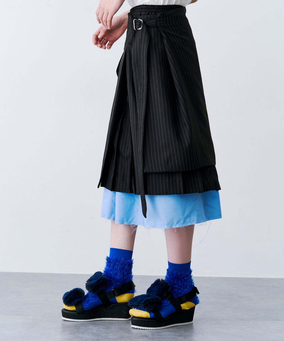 LAYERED PLEATS WRAP SKIRT