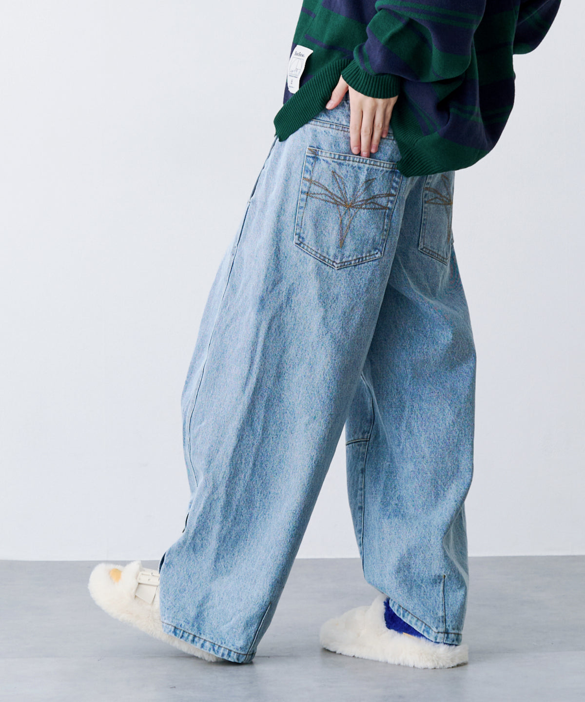 【一部予約】DENIM CURVE PANTS