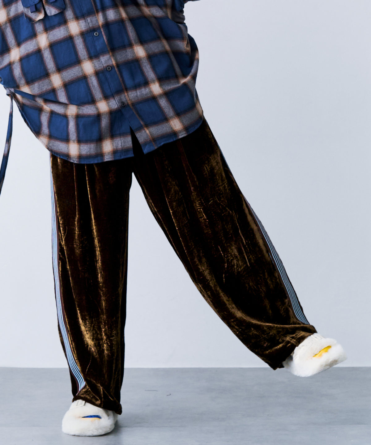 VELVET LINE PANTS