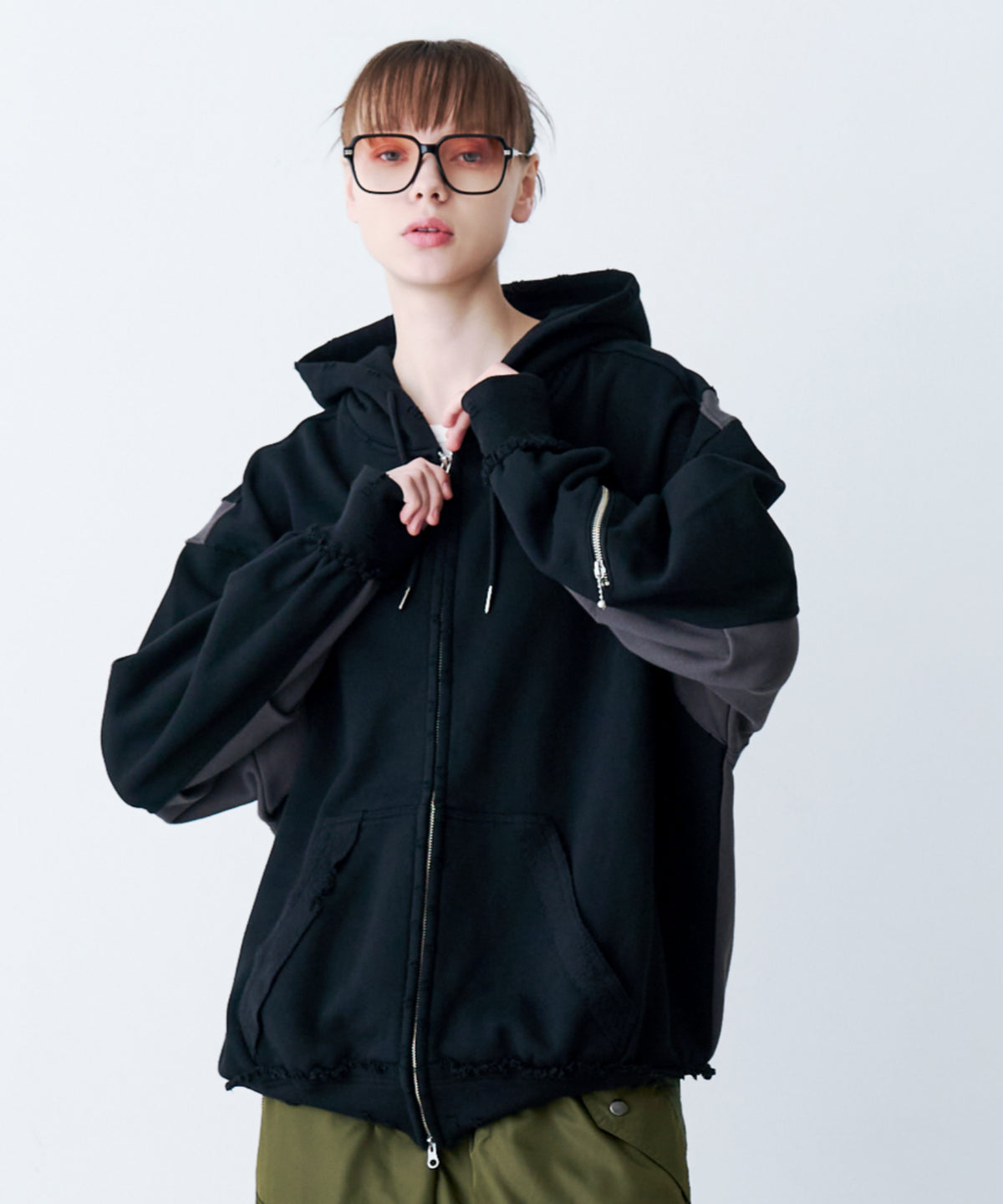 DAMAGE DESIGN ZIP HOODIE