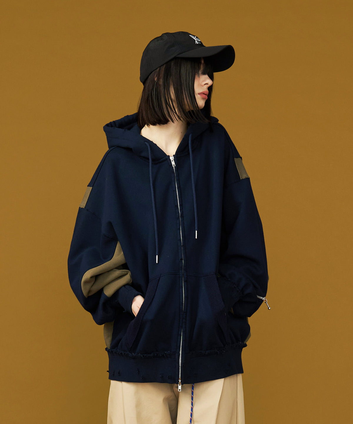 DAMAGE DESIGN ZIP HOODIE