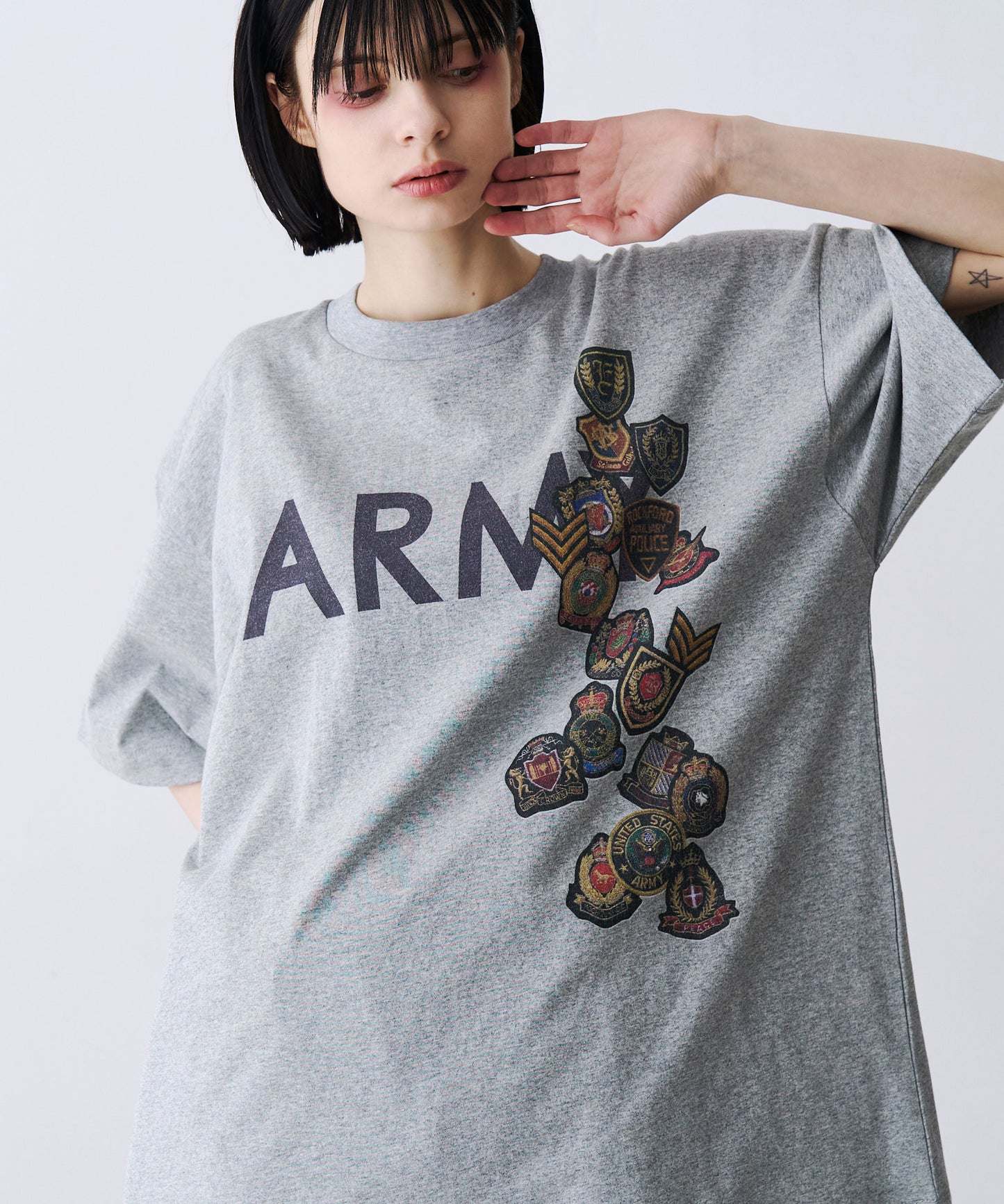 ARMY WAPPEN PRINT TEE