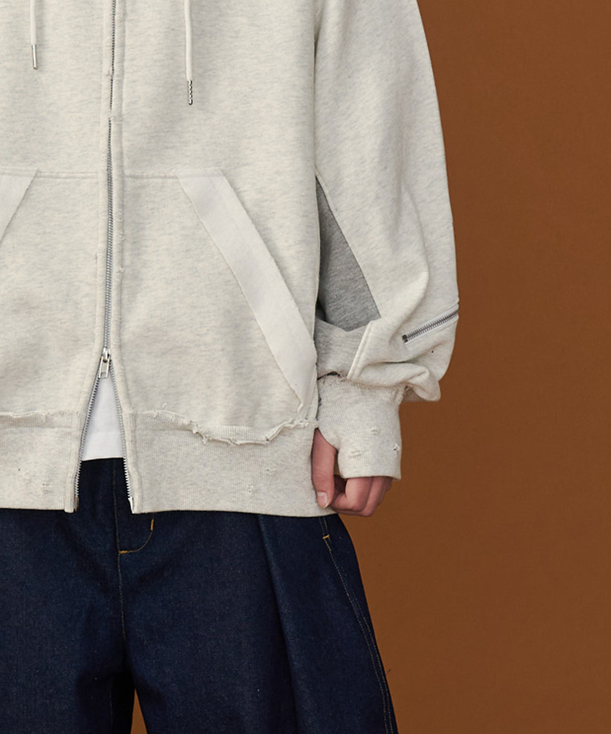 DAMAGE DESIGN ZIP HOODIE