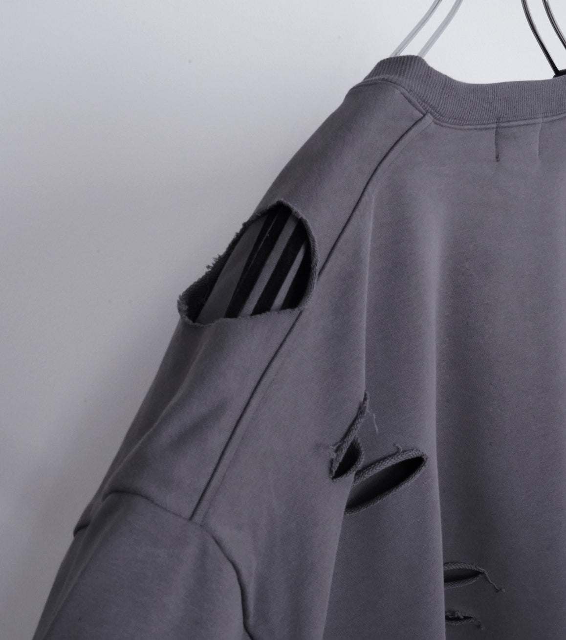 【25AW先行予約】LAYERD DAMAGE SWEAT