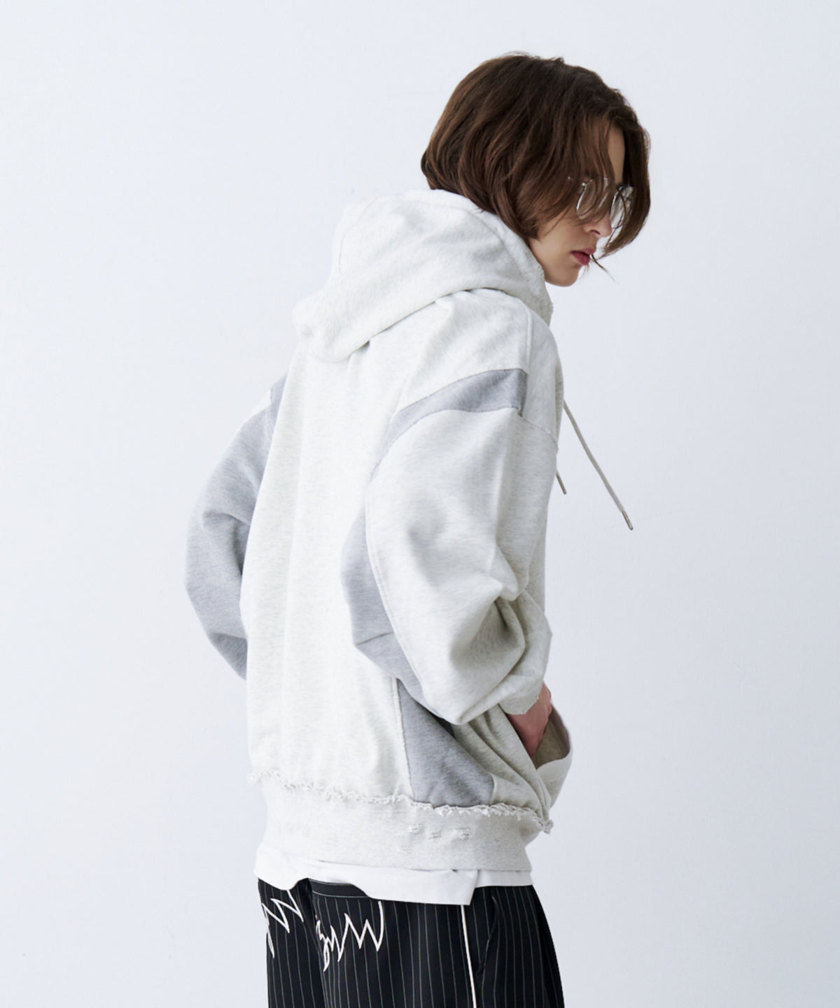 DAMAGE DESIGN ZIP HOODIE