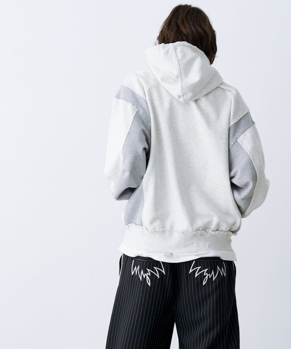 DAMAGE DESIGN ZIP HOODIE