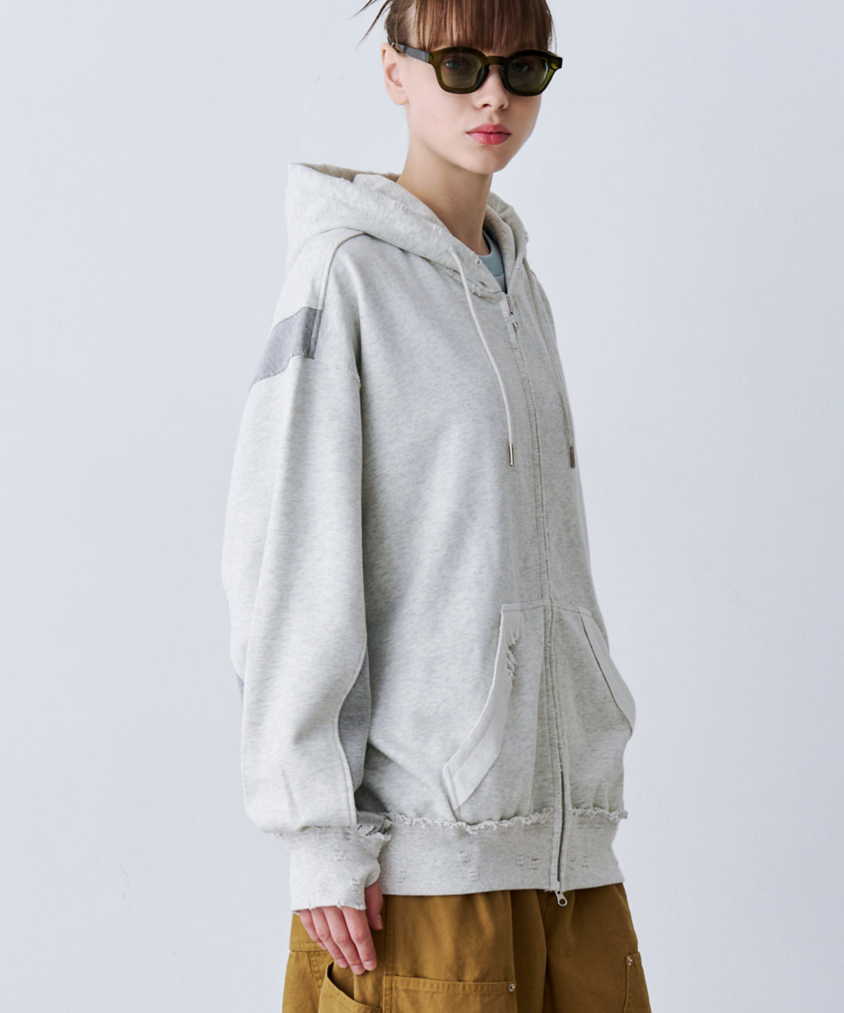 DAMAGE DESIGN ZIP HOODIE