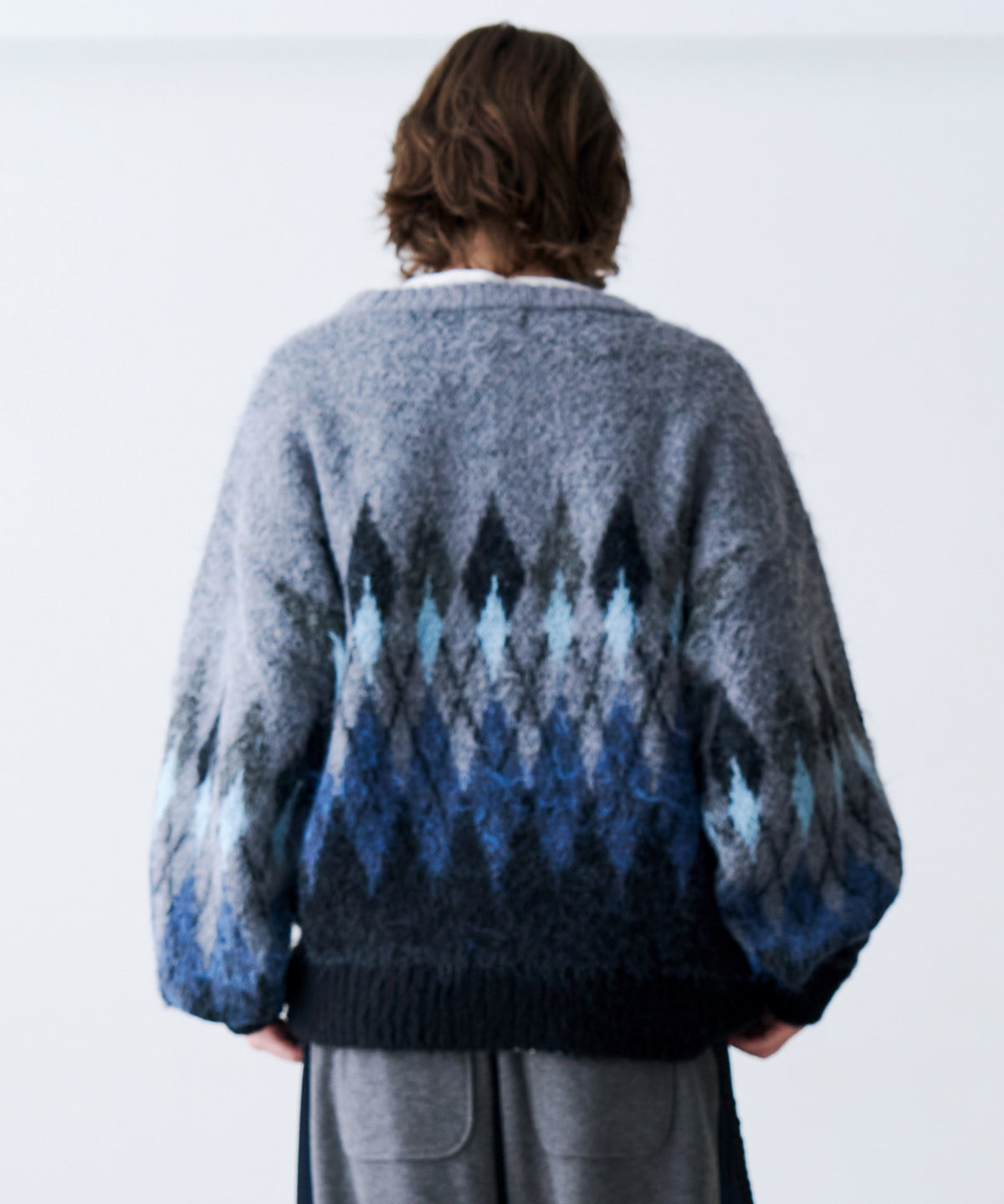 ARGYLE SHAGGY KNIT