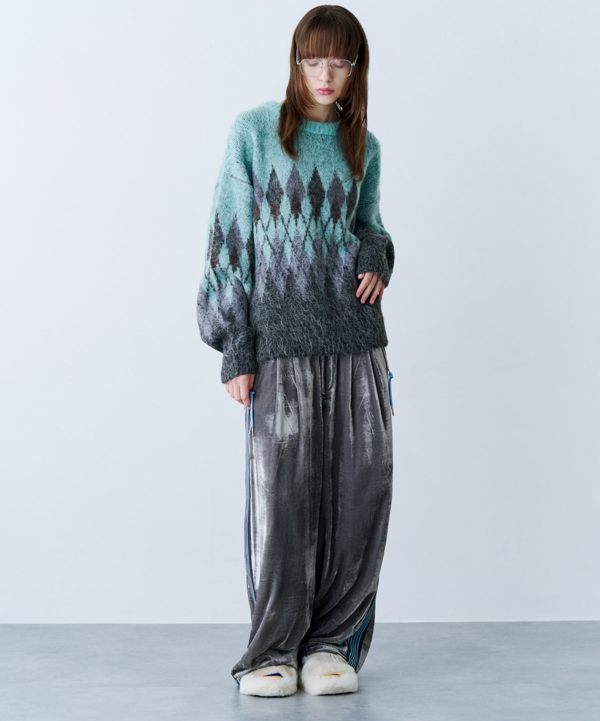 ARGYLE SHAGGY KNIT