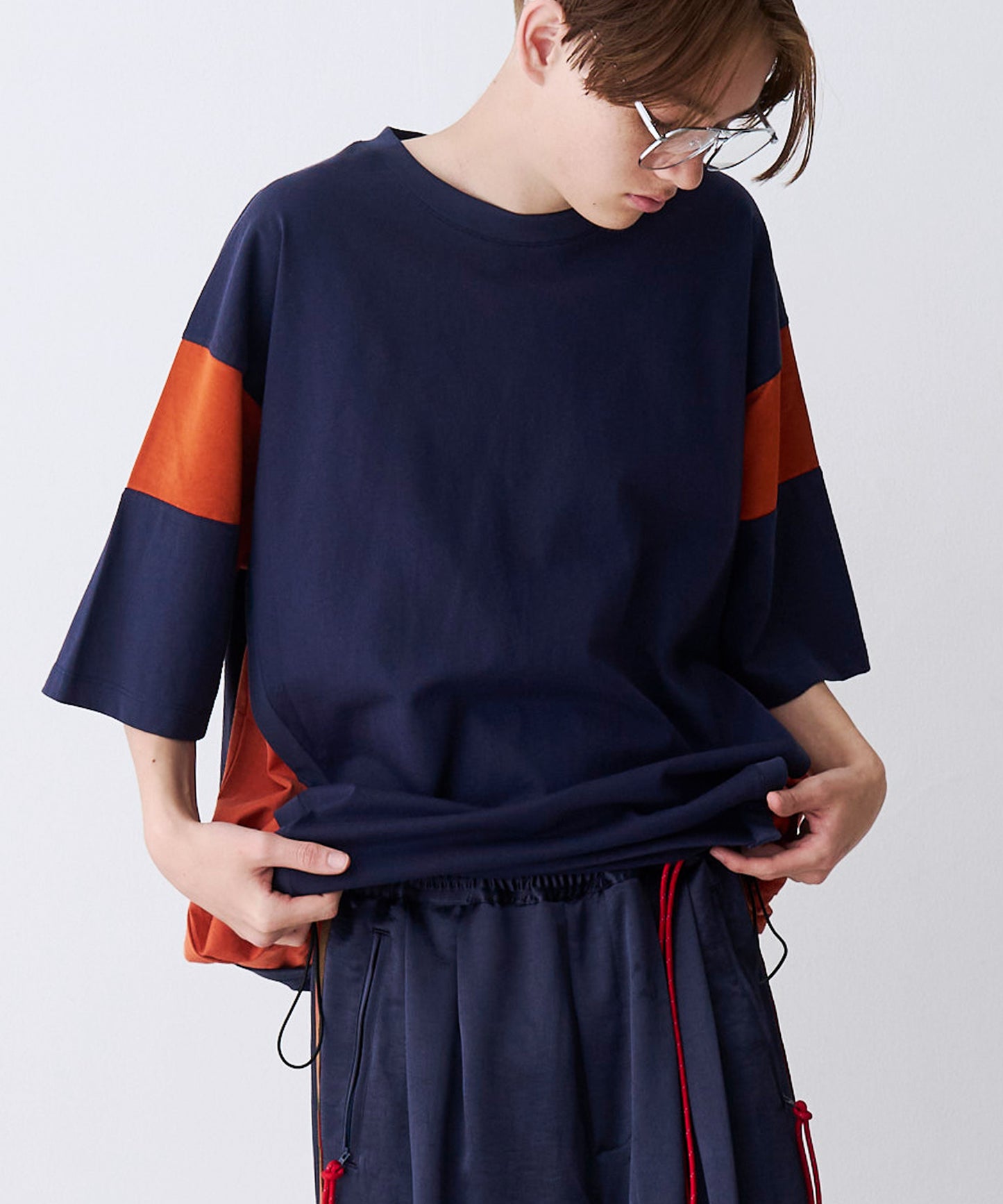 SATIN MIX BLOCK TEE