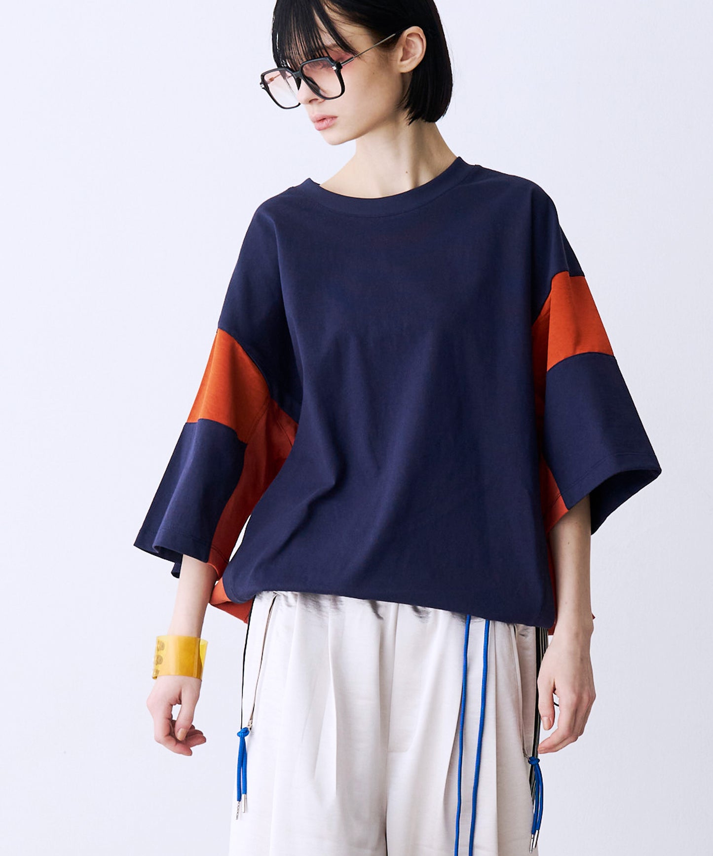 SATIN MIX BLOCK TEE