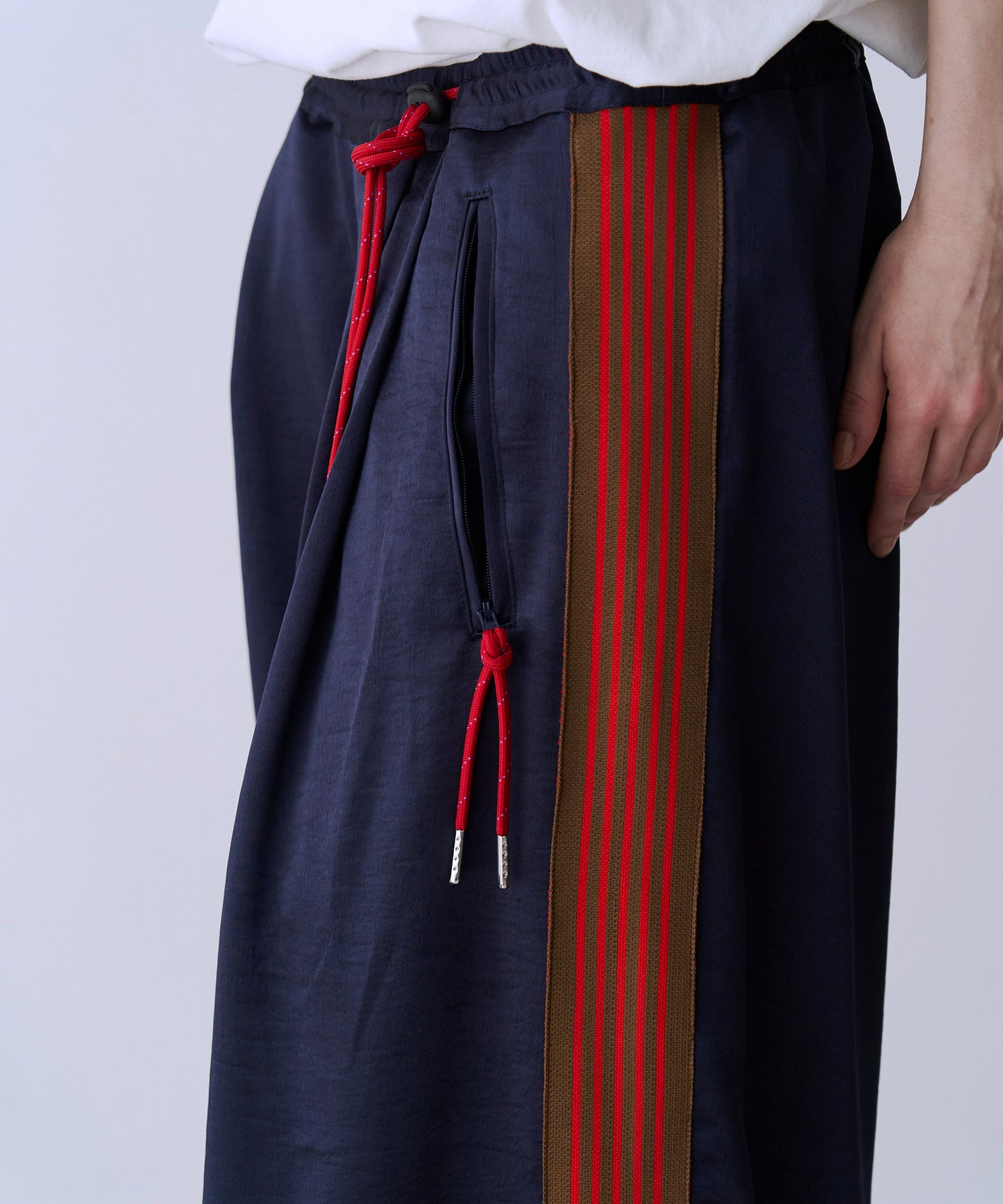 SATIN LINE PANTS