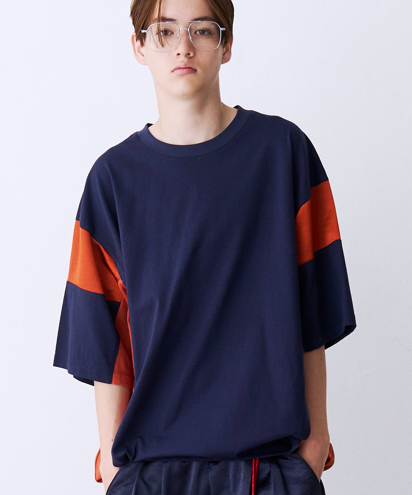SATIN MIX BLOCK TEE