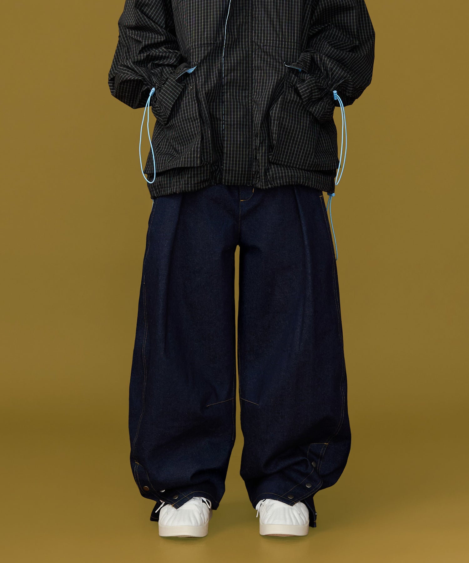 新品　seesew DENIM CURVE PANTS デニム　パンツ　ブラック DENIM CURVE PANTS – seesew