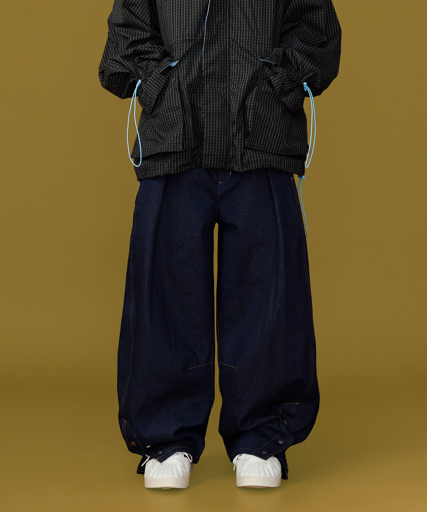 【予約商品】DENIM CURVE PANTS