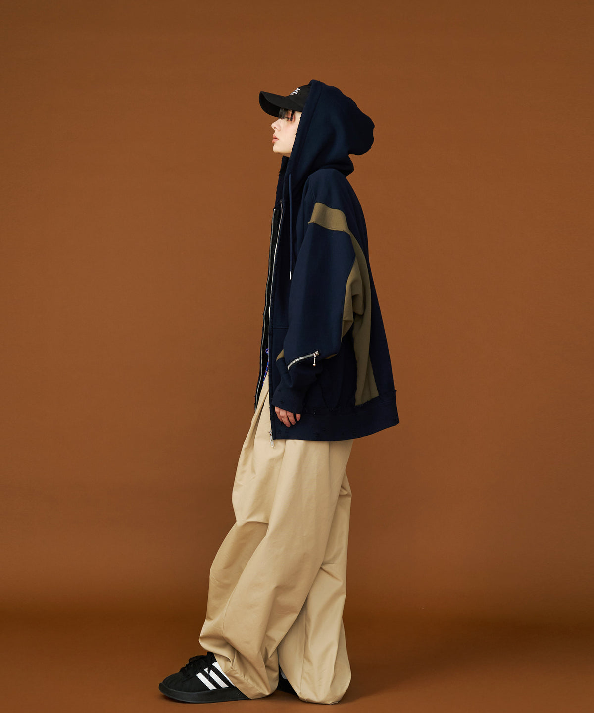 DAMAGE DESIGN ZIP HOODIE