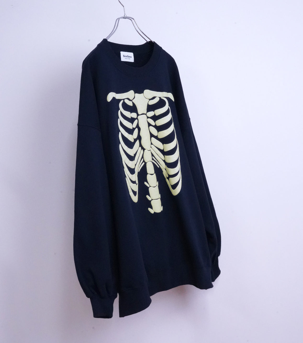 【25AW先行予約】BORN LUMINOUS SWEAT