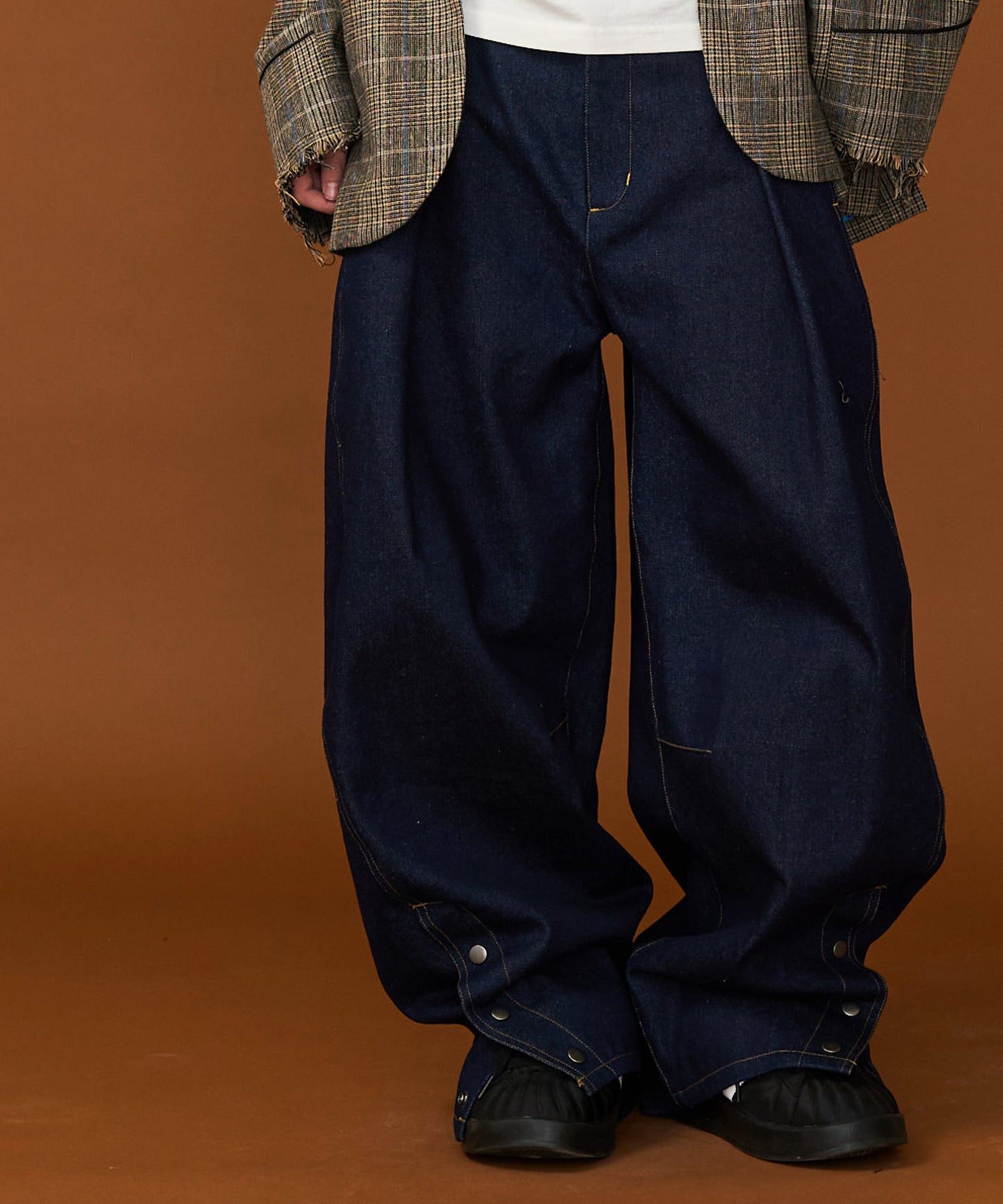 【予約商品】DENIM CURVE PANTS