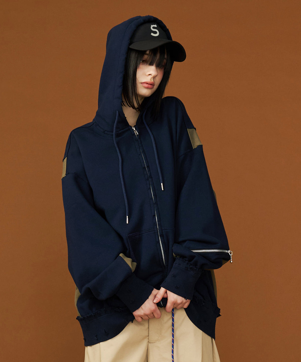 DAMAGE DESIGN ZIP HOODIE
