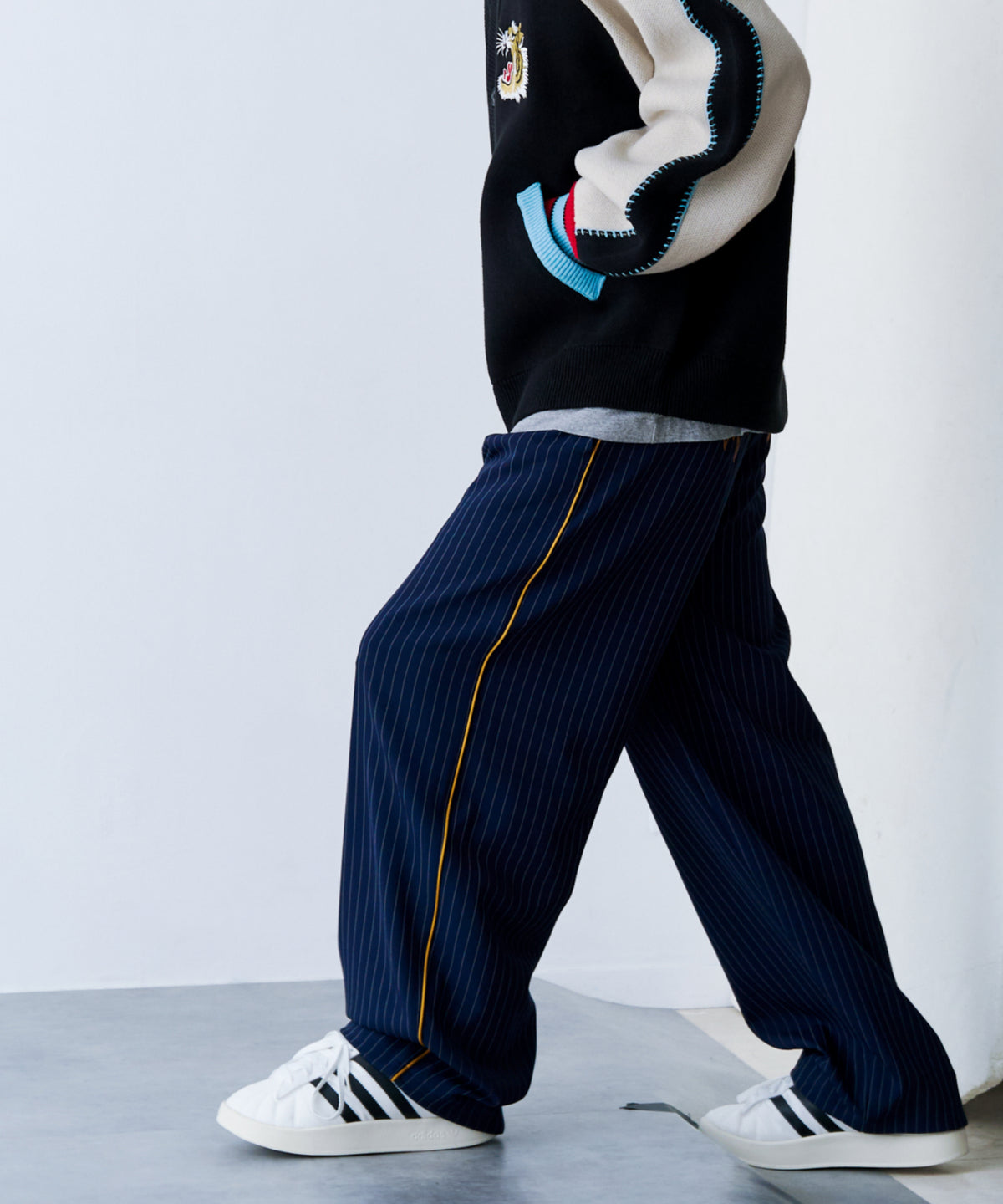 STRIPE MARKED PANTS