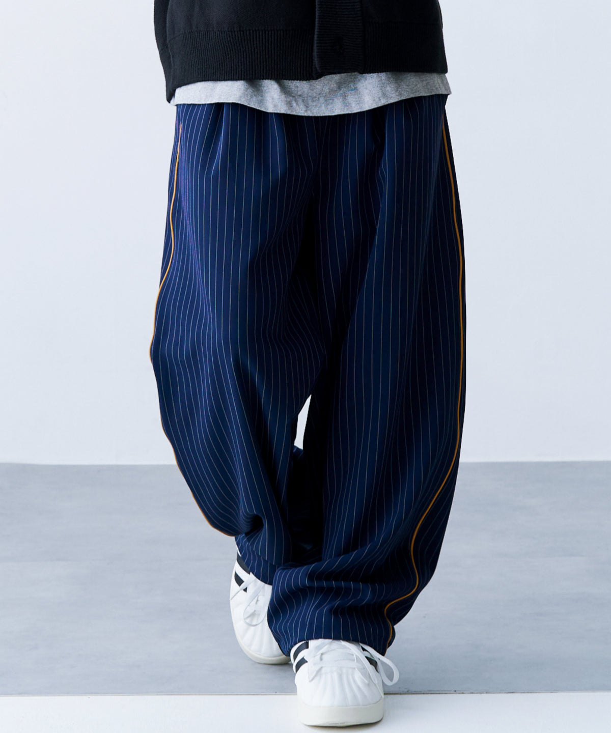 STRIPE MARKED PANTS