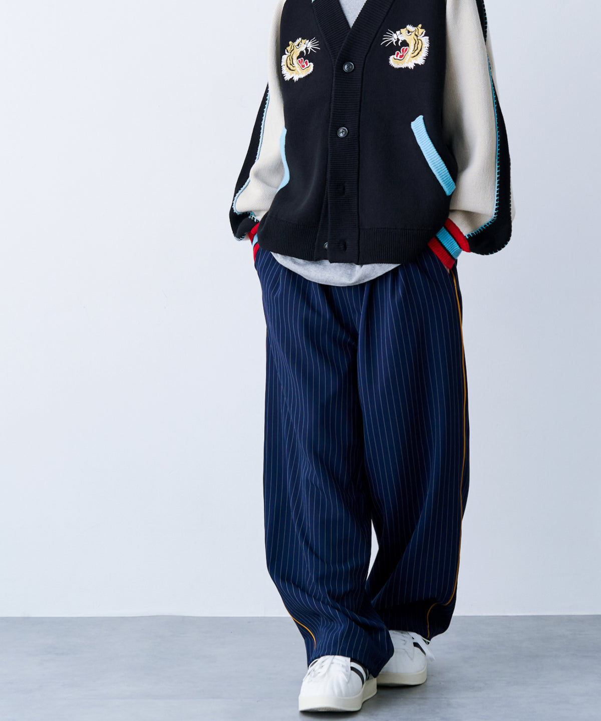STRIPE MARKED PANTS