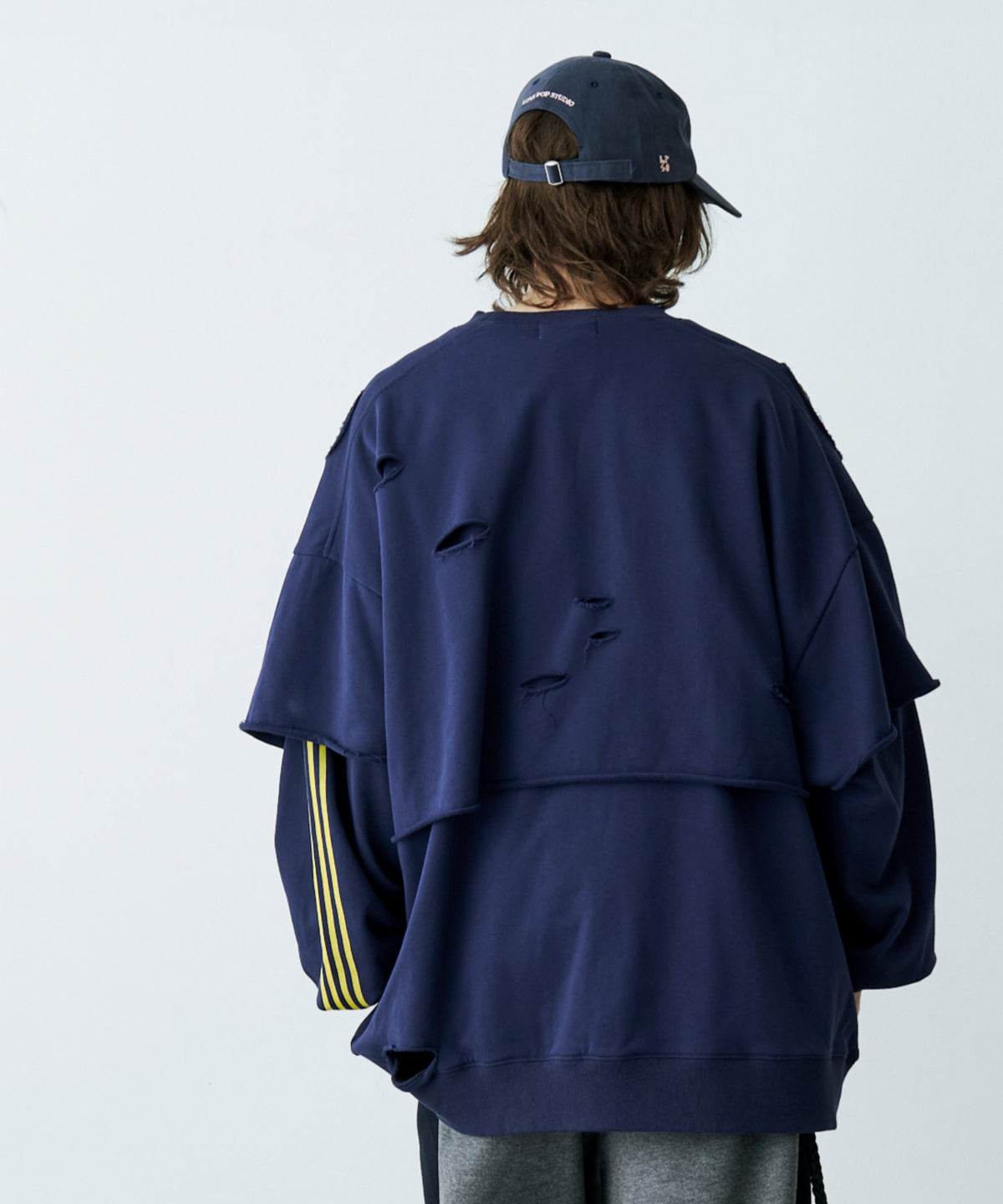 LAYERD DAMAGE SWEAT